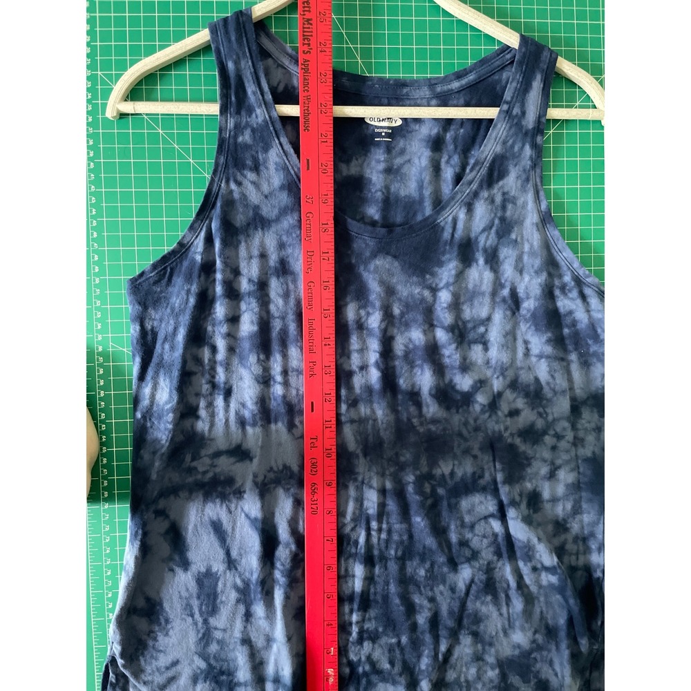 Old Navy EveryWear Women Blue Tie Dye Scoop Neck Tank Top Size Medium - Picture 5 of 5